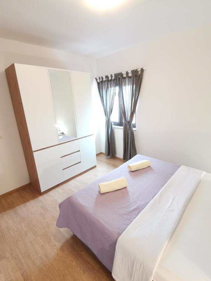 Apartman Sintic Крк Екстер'єр фото