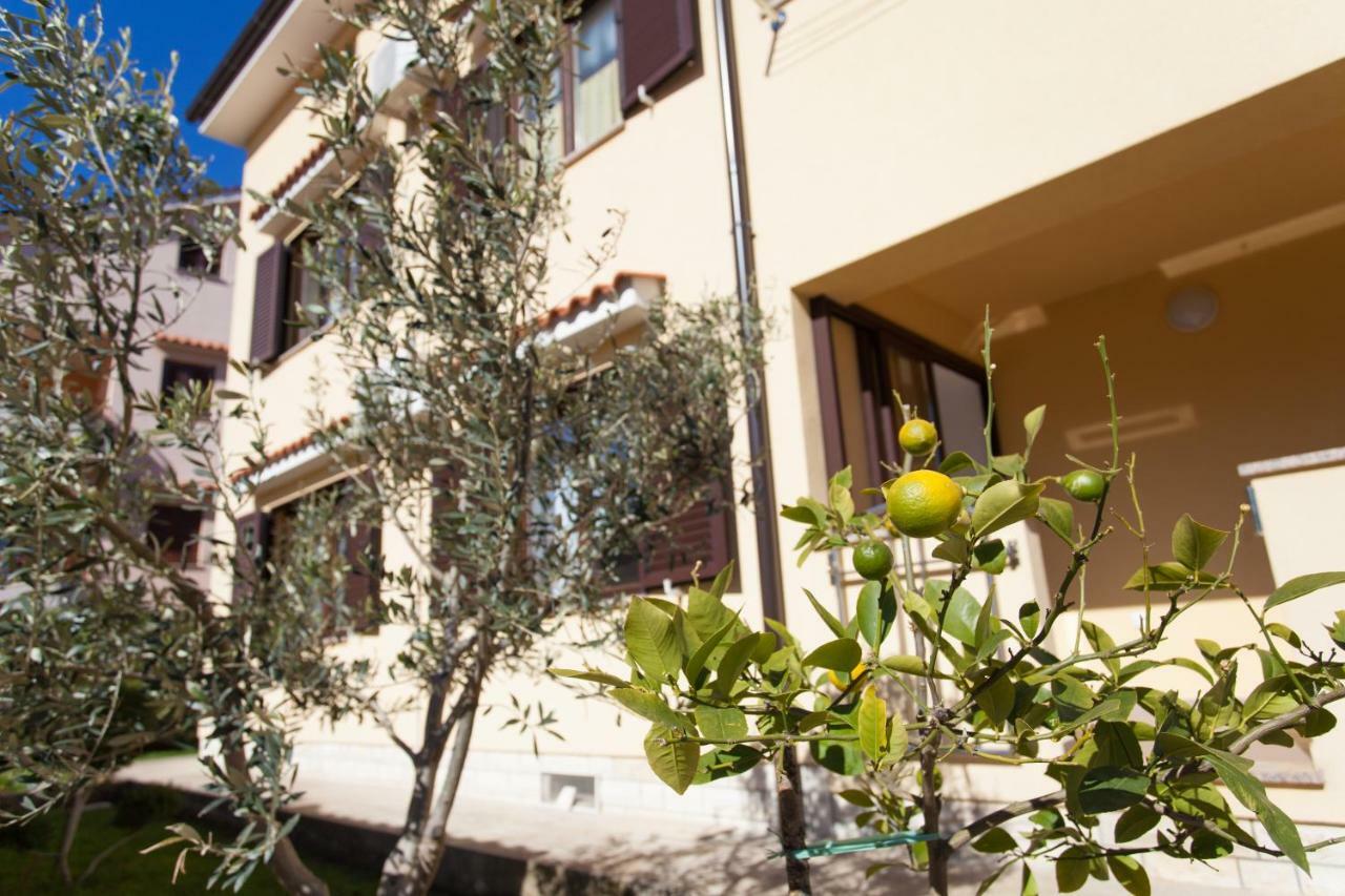 Apartman Sintic Крк Екстер'єр фото